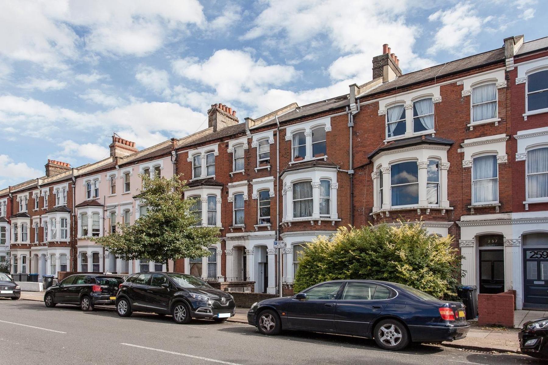 3 Bedroom Spacious And Bright Appartamento Londra