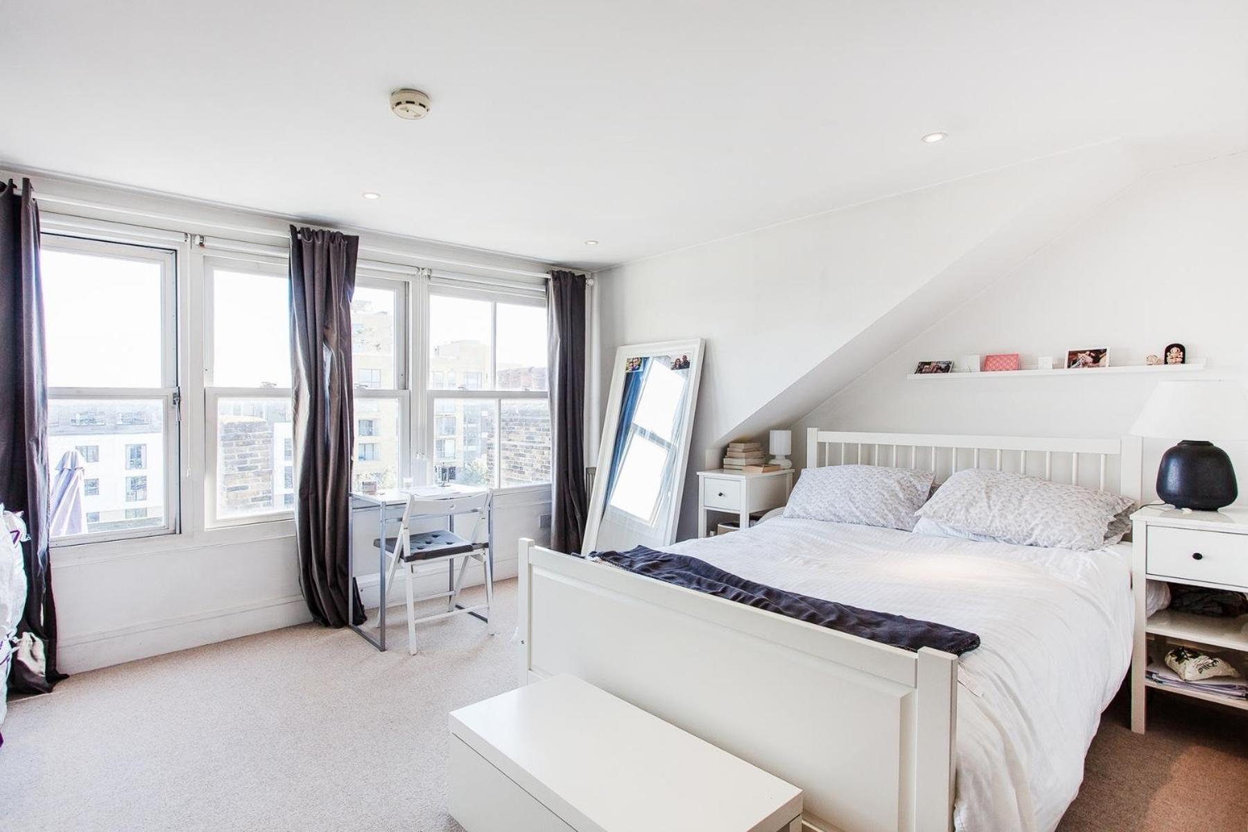 3 Bedroom Spacious And Bright * Londra